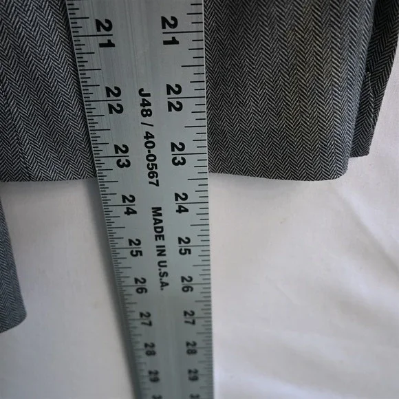 Stafford 42S Gray Herringbone Wool Mens Blazer Jacket Sport Coat‎